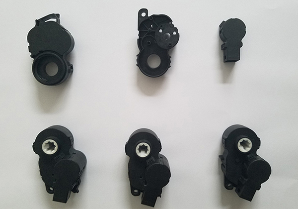 汽(qì)車模具(jù)